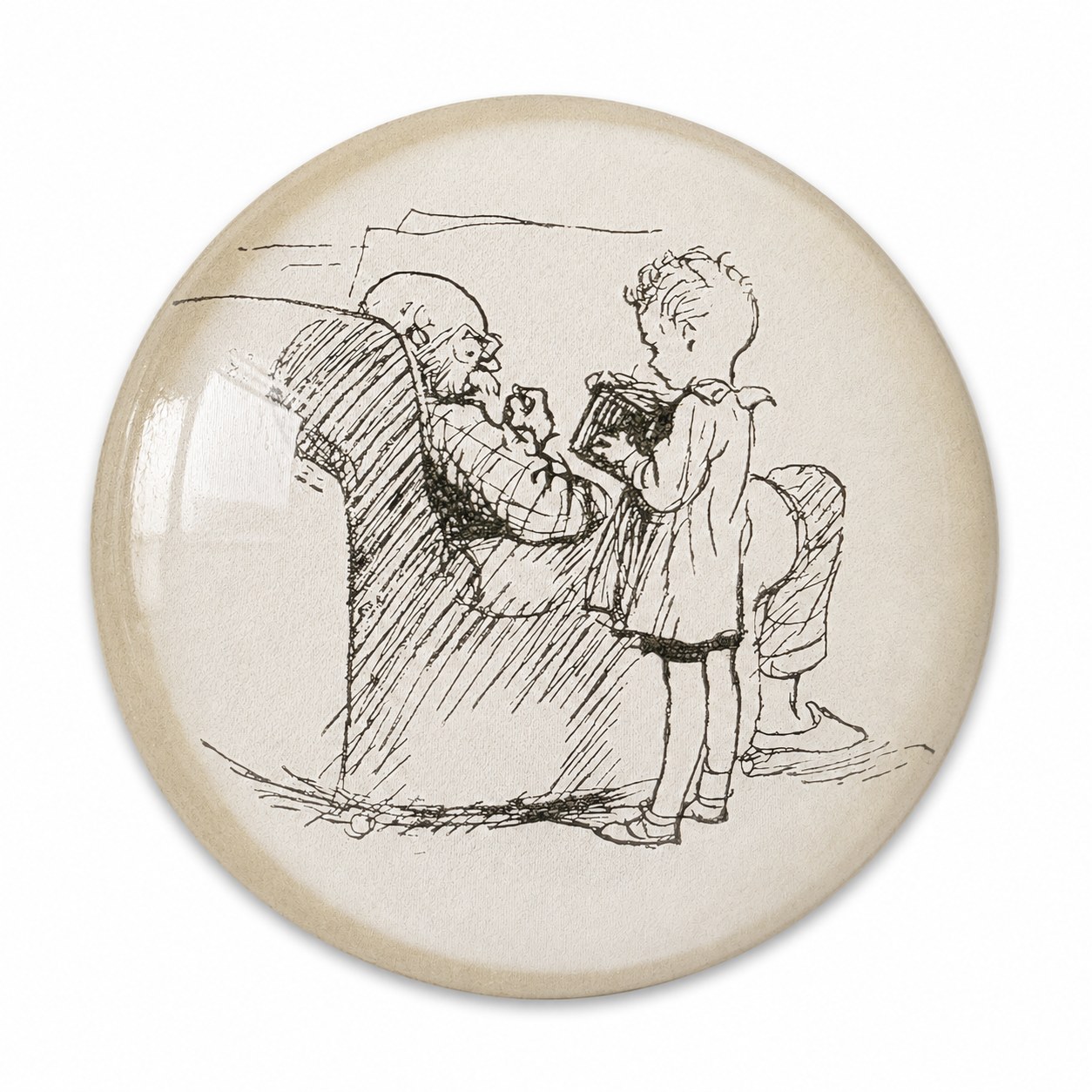 Occhiolino in vetro con illustrazione vintage di una bambino accanto a un anziano seduto in poltrona. Pezzo unico realizzato a mano, completo di sacchettino cucito a mano.