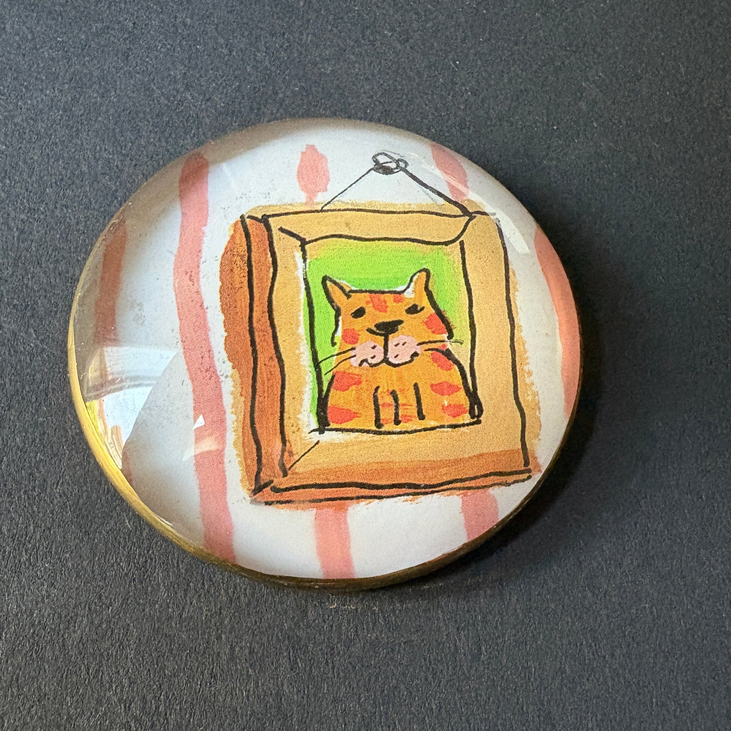 Fabulous wink: picture with cat