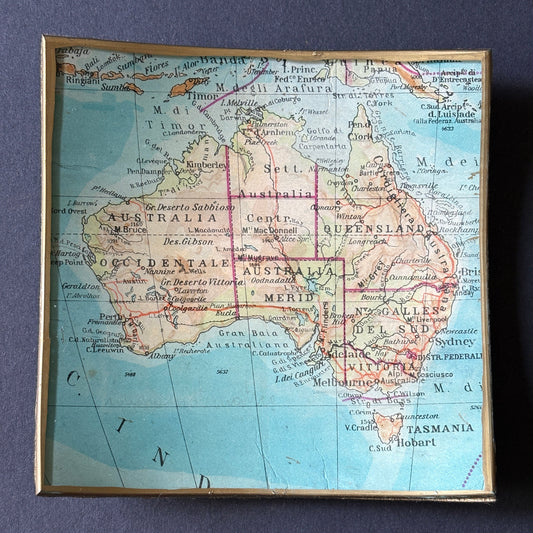 Shelfie: Australia Map