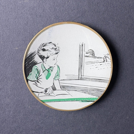 Mini shelfie: Child looking at the countryside 