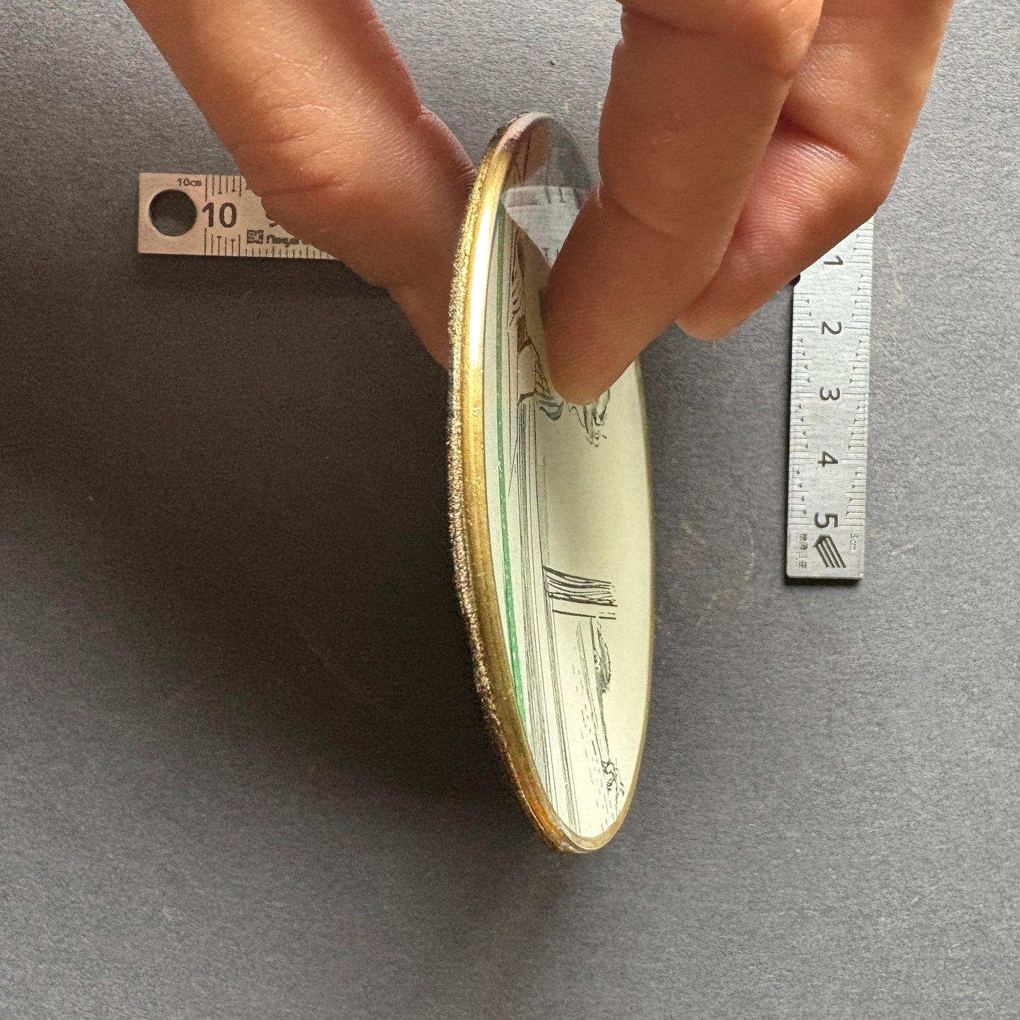 Mini shelfie: Child looking at the countryside 