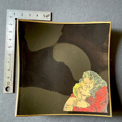 Shelfie : Dale e Gordon abbracciati