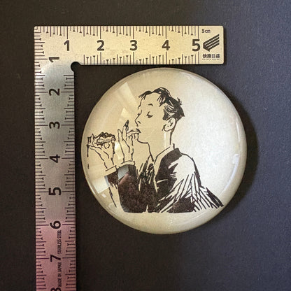 Occhiolino favoloso: Uomo che si lecca le dita, 1960