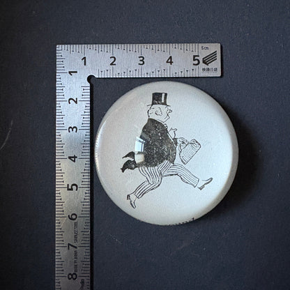 PostaFerma: Man in a tuxedo and a briefcase