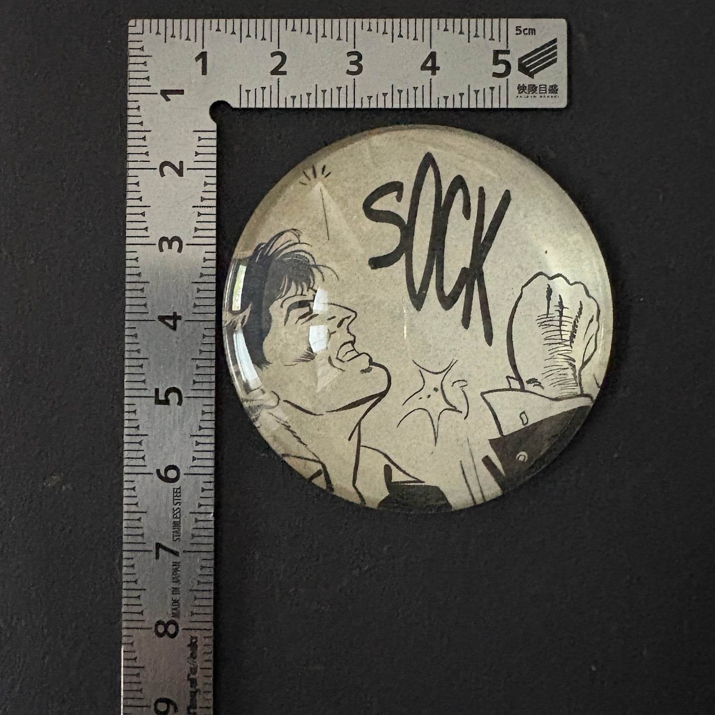 Cartoon Wink: Dylan Dog Gets Punched