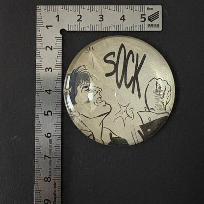 Cartoon Wink: Dylan Dog Gets Punched