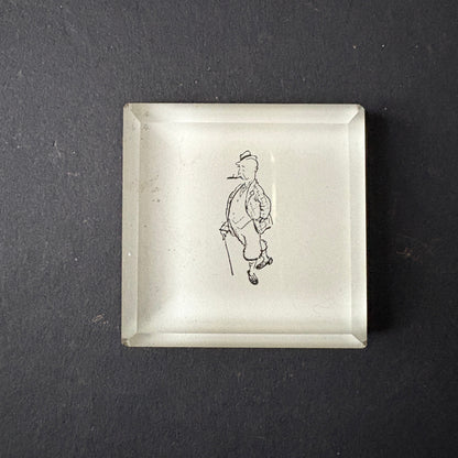 PostaFerma: Gentleman walking with a cane and a cigar