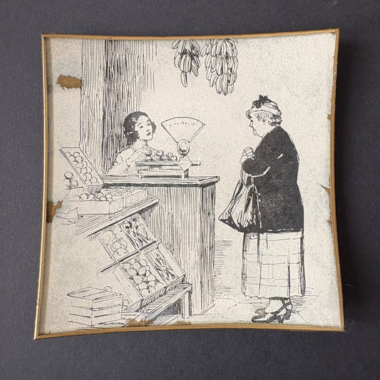 Shelfie : Signora che fa la spesa