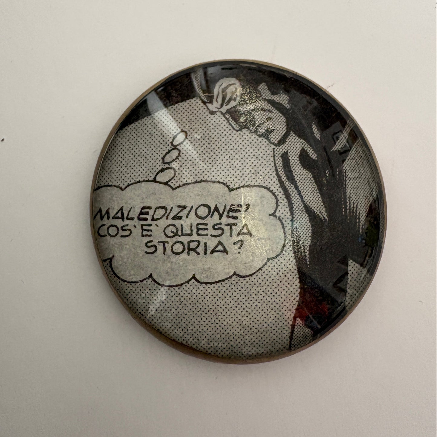 Cartoon Wink: Dylan Dog Gets Punched