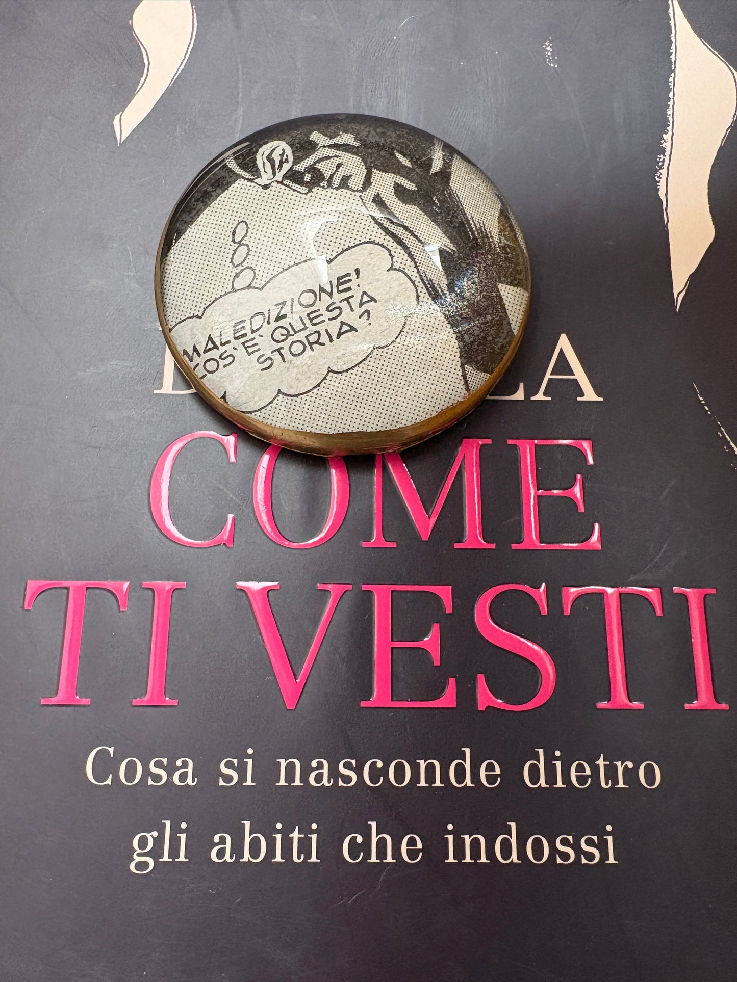 Cartoon Wink: Dylan Dog Gets Punched