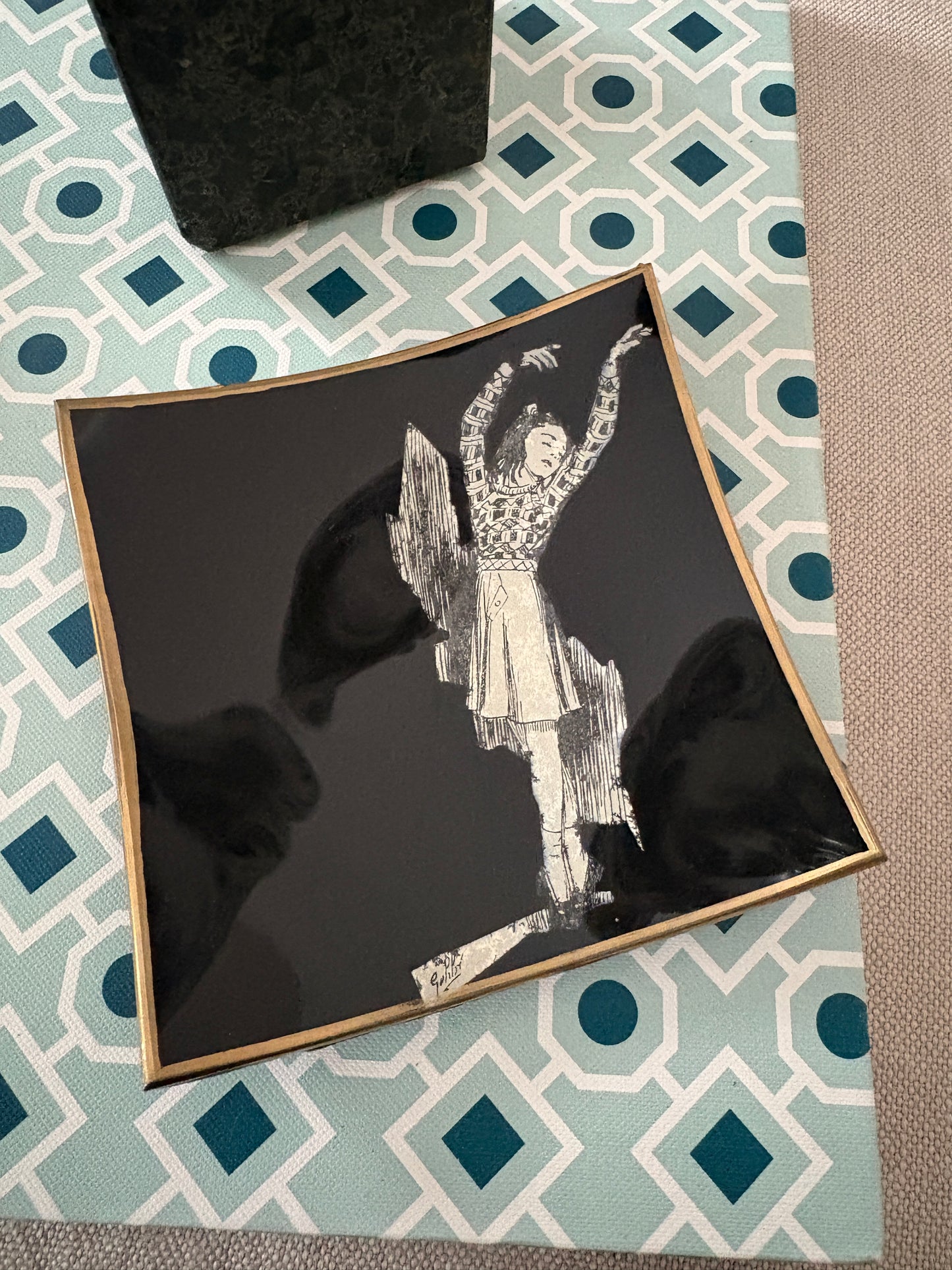 Shelfie 11,5×11,5 cm – Bambina che balla, 1953