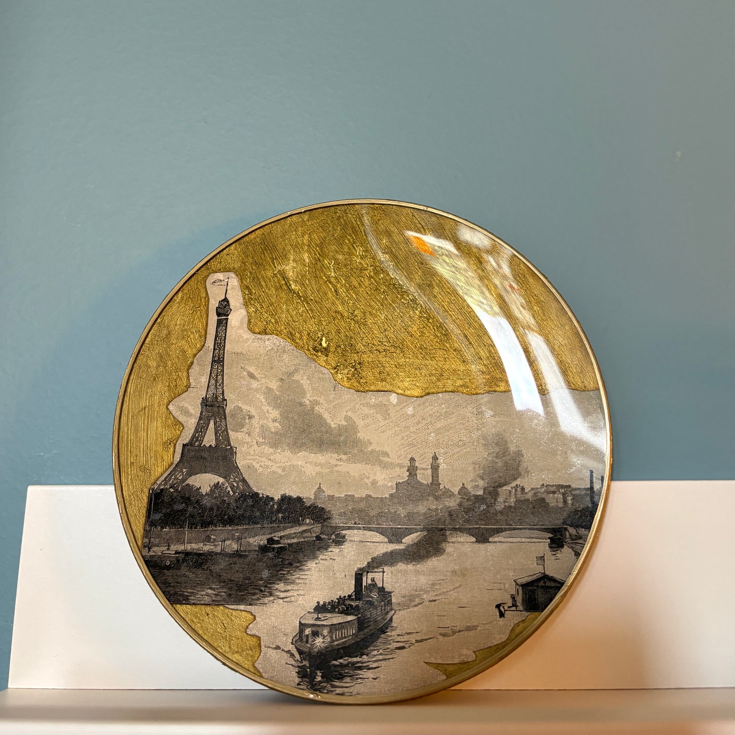 Shelfie: Mom on a boat with her children